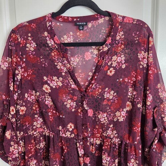 Torrid Burgundy Floral Lexie Top - Picture 5 of 13